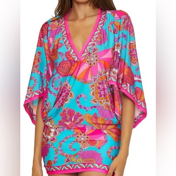 Trina turk Other - 🌸💙Melani Tunic Cover Up Host Pic ‼️LG 182 💙🌸